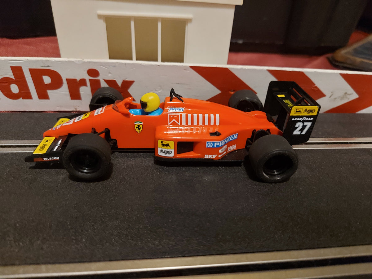 SCX Ferrari F1 No.27 #83980.20 – Slot Grandprix